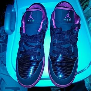 Nike Air Jordan 1 Low Black, Voltage Cherry